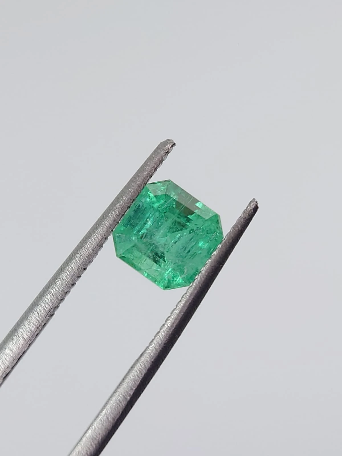 1ct Natural Emerald Octagon Cut Loose Gemstone From Panjshir Afghanistan — view 2